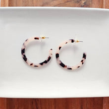 Load image into Gallery viewer, Camy Hoops - Blonde Tortoise
