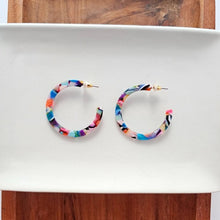 Load image into Gallery viewer, Camy Hoops - Fiesta
