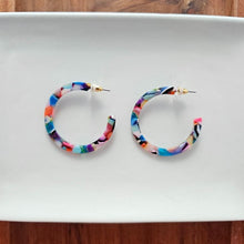 Load image into Gallery viewer, Camy Hoops - Fiesta
