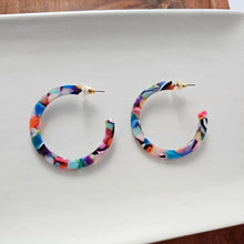 Load image into Gallery viewer, Camy Hoops - Fiesta
