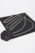 Cargar imagen en el visor de la galería, Plus Size Satin Flower Iconic Chain Belt
