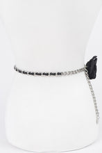 Cargar imagen en el visor de la galería, Plus Size Satin Flower Iconic Chain Belt
