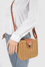 Cargar imagen en el visor de la galería, Straw Weaved Box Swing Bag

