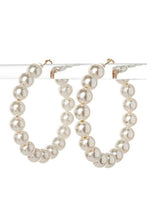 Cargar imagen en el visor de la galería, Pearl Strand Iconic Hoop Earrings
