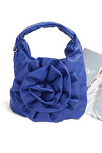 Cargar imagen en el visor de la galería, Pleated Flower Top Handle Clutch

