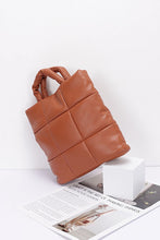 Cargar imagen en el visor de la galería, Quilted Soft Puffer Top Handle Swing Bag
