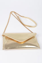 Cargar imagen en el visor de la galería, Convertible Metallic Envelope Clutch

