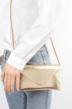 Cargar imagen en el visor de la galería, Convertible Metallic Envelope Clutch
