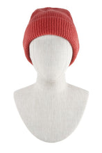 Cargar imagen en el visor de la galería, Solid Rib Beanie with Leather Tab
