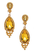 Load image into Gallery viewer, Crystal Statement Clip On Earrings
