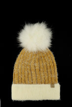 Cargar imagen en el visor de la galería, Super Soft Yarn Beanie with Faux Fur Pom
