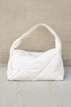 Cargar imagen en el visor de la galería, Harper Quilted Handbag
