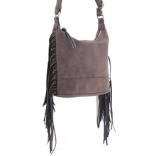 Cargar imagen en el visor de la galería, Faux Suede Fringe Crossbody Bag
