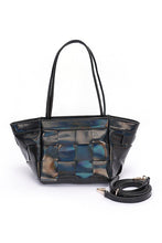 Cargar imagen en el visor de la galería, Metallic Faux Leather Weaved Small Tote Bag
