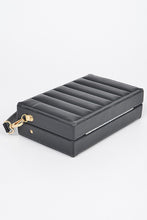 Cargar imagen en el visor de la galería, Embossed Box Top Handle Clutch Bag
