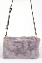 Cargar imagen en el visor de la galería, Hand Warmer Faux Fur Crossbody Bag
