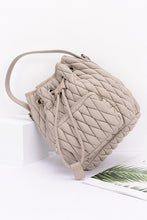 Cargar imagen en el visor de la galería, Nylon Quilted Puffer Convertible Bucket Bag
