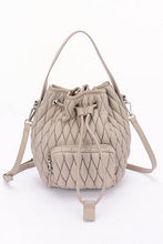 Cargar imagen en el visor de la galería, Nylon Quilted Puffer Convertible Bucket Bag
