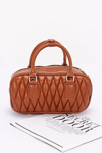 Cargar imagen en el visor de la galería, Faux Leather Quilted Top Handle Swing Bag
