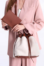 Cargar imagen en el visor de la galería, MKF Saryn Bucket Bag by Mia K
