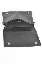 Cargar imagen en el visor de la galería, Oversize Rhinestone Lips Convertible Clutch

