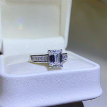 Load image into Gallery viewer, 3 Carat Moissanite 925 Sterling Silver Ring
