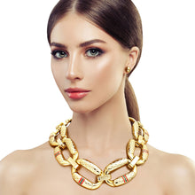 Load image into Gallery viewer, Gold Chunky Quilt Texture Link Chain
