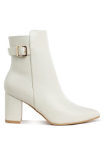 Cargar imagen en el visor de la galería, Conchos Belt Detail Block Heel Boots
