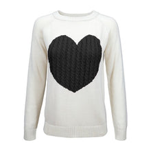 Cargar imagen en el visor de la galería, Love Heart Jacquard Round Neck Pullover Sweater
