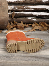 Cargar imagen en el visor de la galería, Thermal Fuzzy Block Heel Boots
