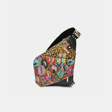 Cargar imagen en el visor de la galería, Nicole Lee USA Vegan Leather Leopard &amp; Lip Pattern Crossbody Bag
