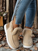 Cargar imagen en el visor de la galería, Furry Suede Round Toe Flat Sneakers
