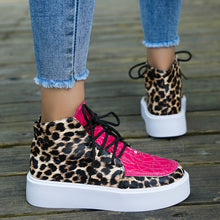 Cargar imagen en el visor de la galería, PU Leather Leopard Platform Sneakers
