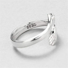 Cargar imagen en el visor de la galería, Hug Shape 925 Sterling Silver Bypass Ring
