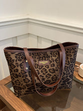 Cargar imagen en el visor de la galería, Leopard Polyester Tote Bag
