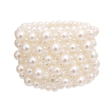 Cargar imagen en el visor de la galería, Varying Cream Pearl Band Bracelet
