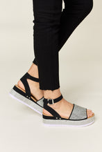 Cargar imagen en el visor de la galería, Forever Link Rhinestone Buckle Strappy Wedge Sandals
