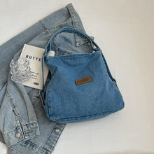 Cargar imagen en el visor de la galería, Adjustable Strap Denim Shoulder Bag
