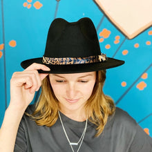 Cargar imagen en el visor de la galería, Leopard Band Fedora Hat
