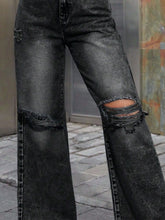 Cargar imagen en el visor de la galería, Distressed Wide Leg Jeans with Pockets
