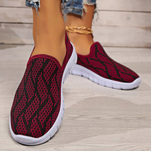 Cargar imagen en el visor de la galería, Round Toe Flat Slip-Ons
