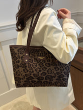 Cargar imagen en el visor de la galería, Leopard Polyester Tote Bag
