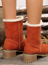 Cargar imagen en el visor de la galería, Thermal Fuzzy Block Heel Boots

