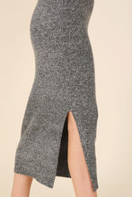 Cargar imagen en el visor de la galería, V-Neck Sweater Maxi Dress
