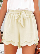 Cargar imagen en el visor de la galería, Tied Layered Scalloped Hem Shorts
