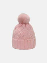 Cargar imagen en el visor de la galería, Roll Rim Cable-Knit Hat
