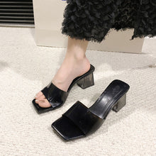 Cargar imagen en el visor de la galería, Open Toe Block Heel Sandals
