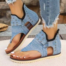 Cargar imagen en el visor de la galería, Studded Raw Hem Flat Sandals
