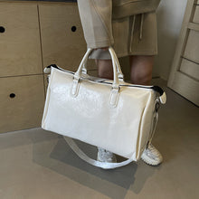 Cargar imagen en el visor de la galería, PU Leather Oversize Travel Bag
