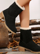 Cargar imagen en el visor de la galería, Thermal Fuzzy Block Heel Boots
